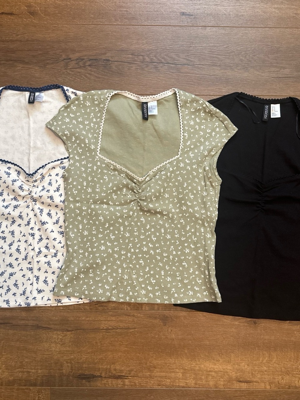 H&M tees
